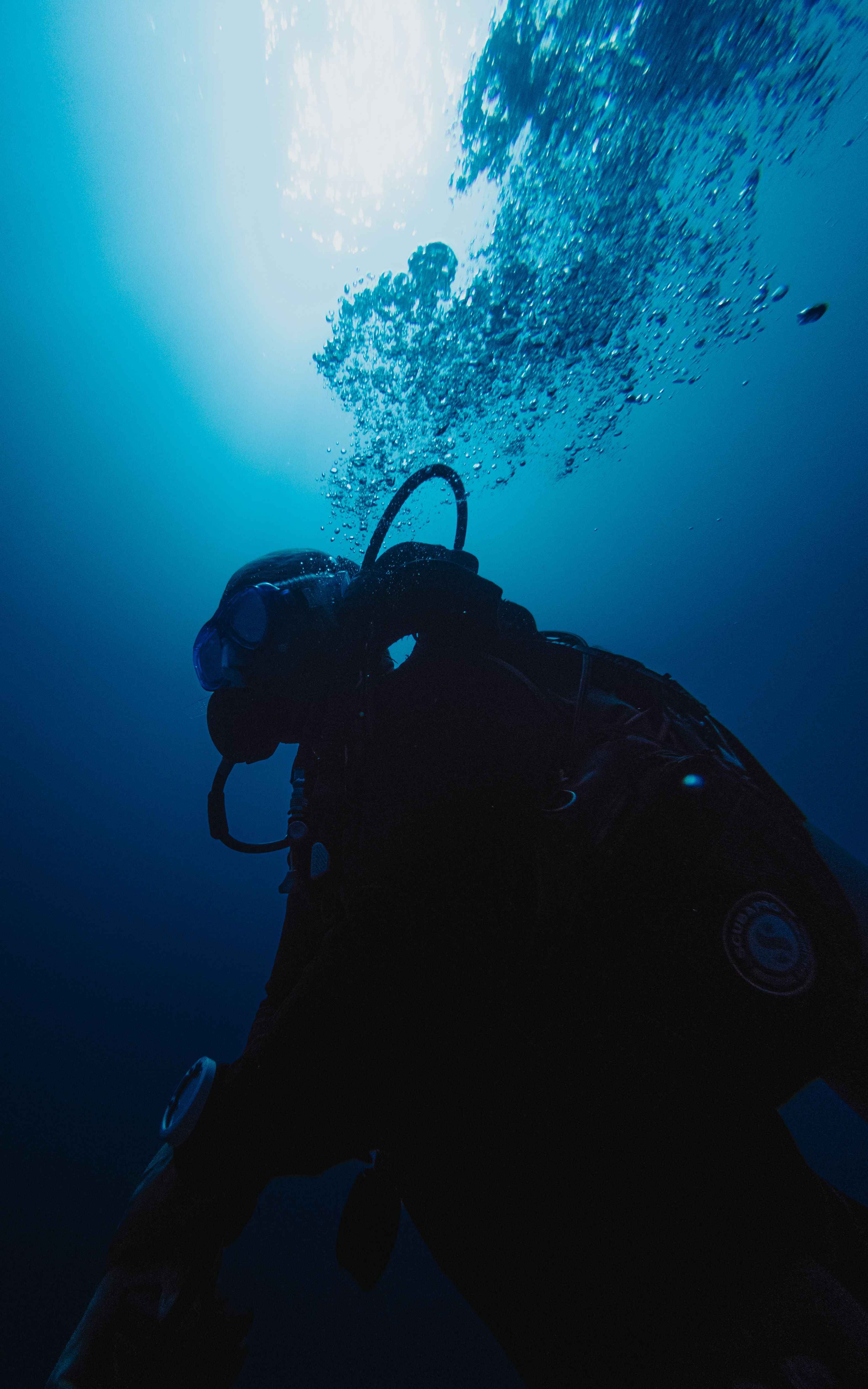 SeaCrates Deep Sea Diving